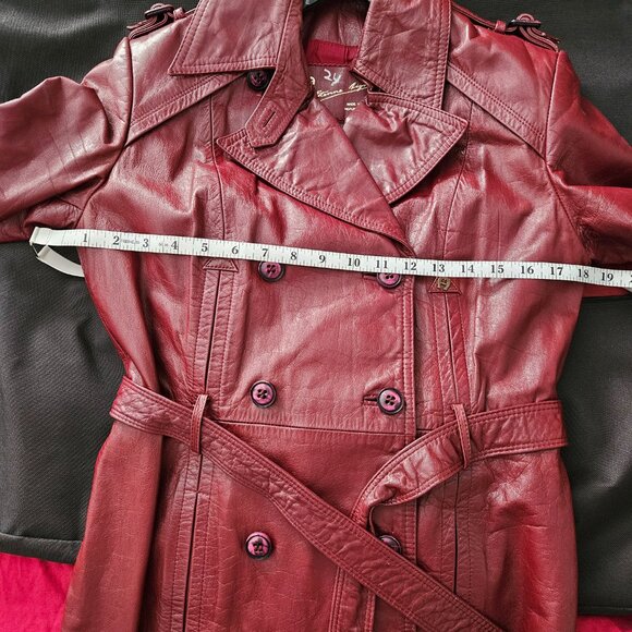 Etienne Aigner Vintage Leather Jacket - Picture 3 of 8